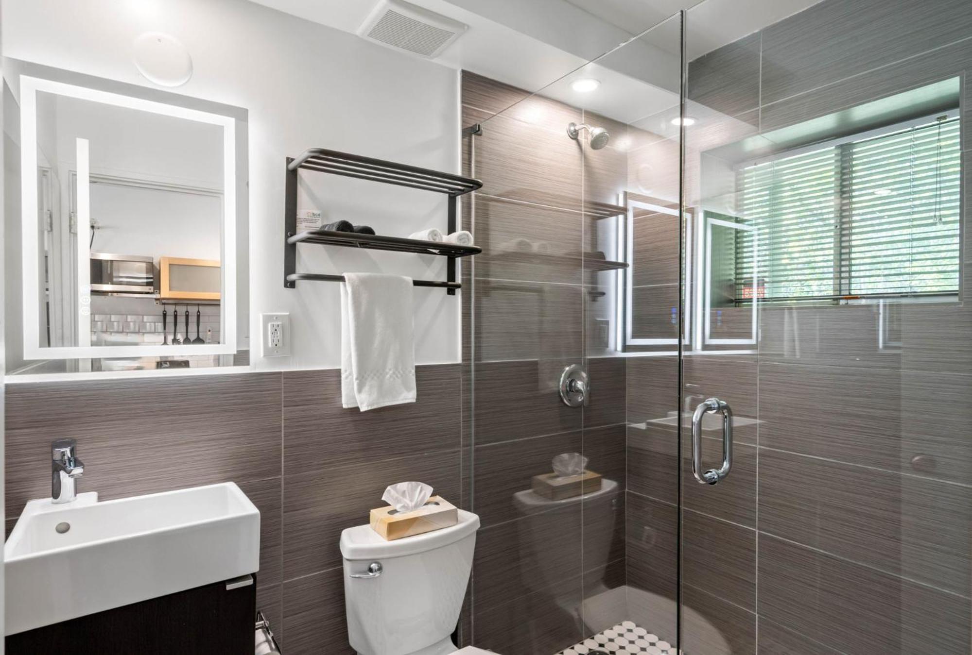 Studios On 25Th By Bca Furnished Apartments Атланта Экстерьер фото