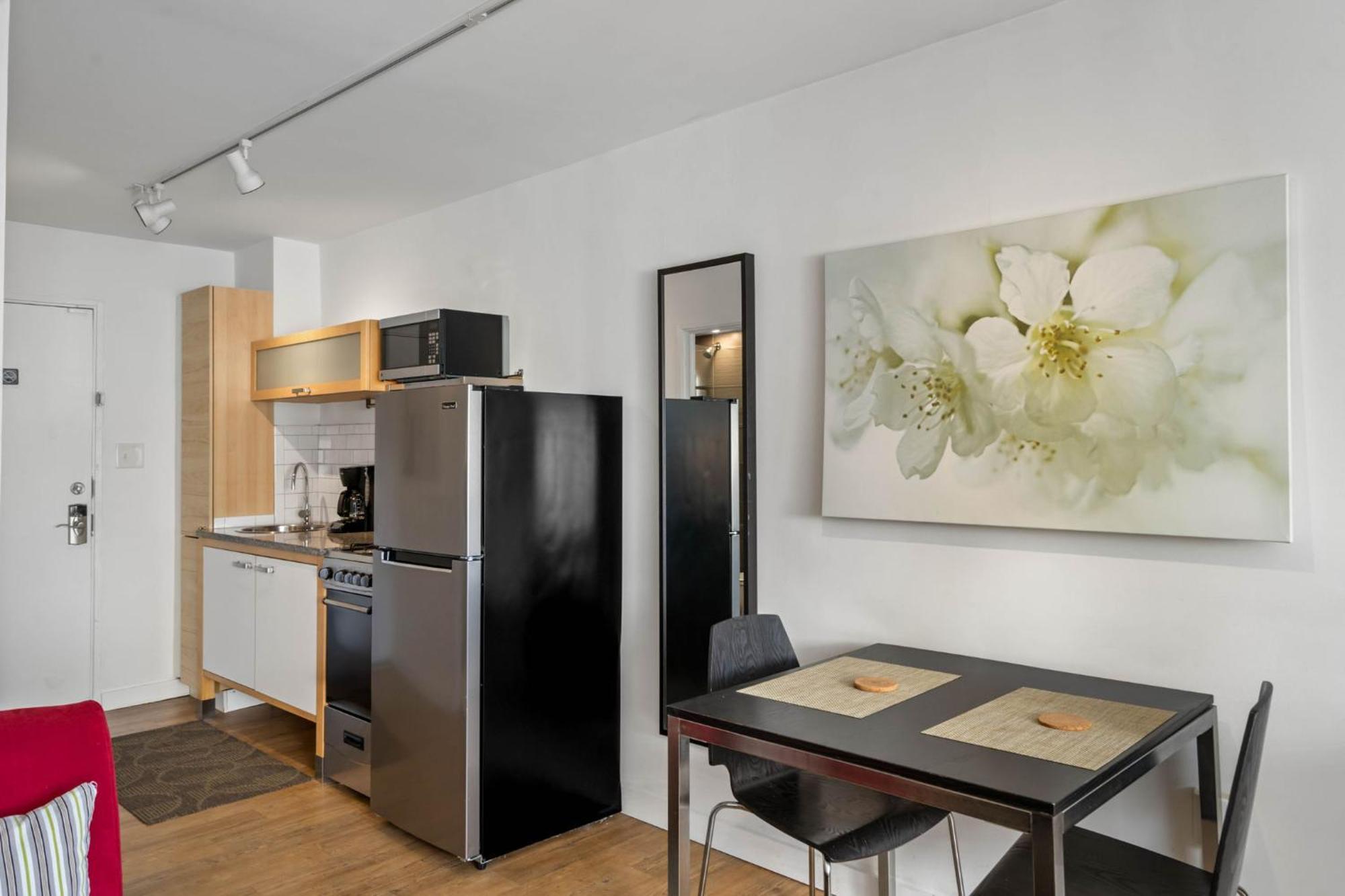 Studios On 25Th By Bca Furnished Apartments Атланта Экстерьер фото