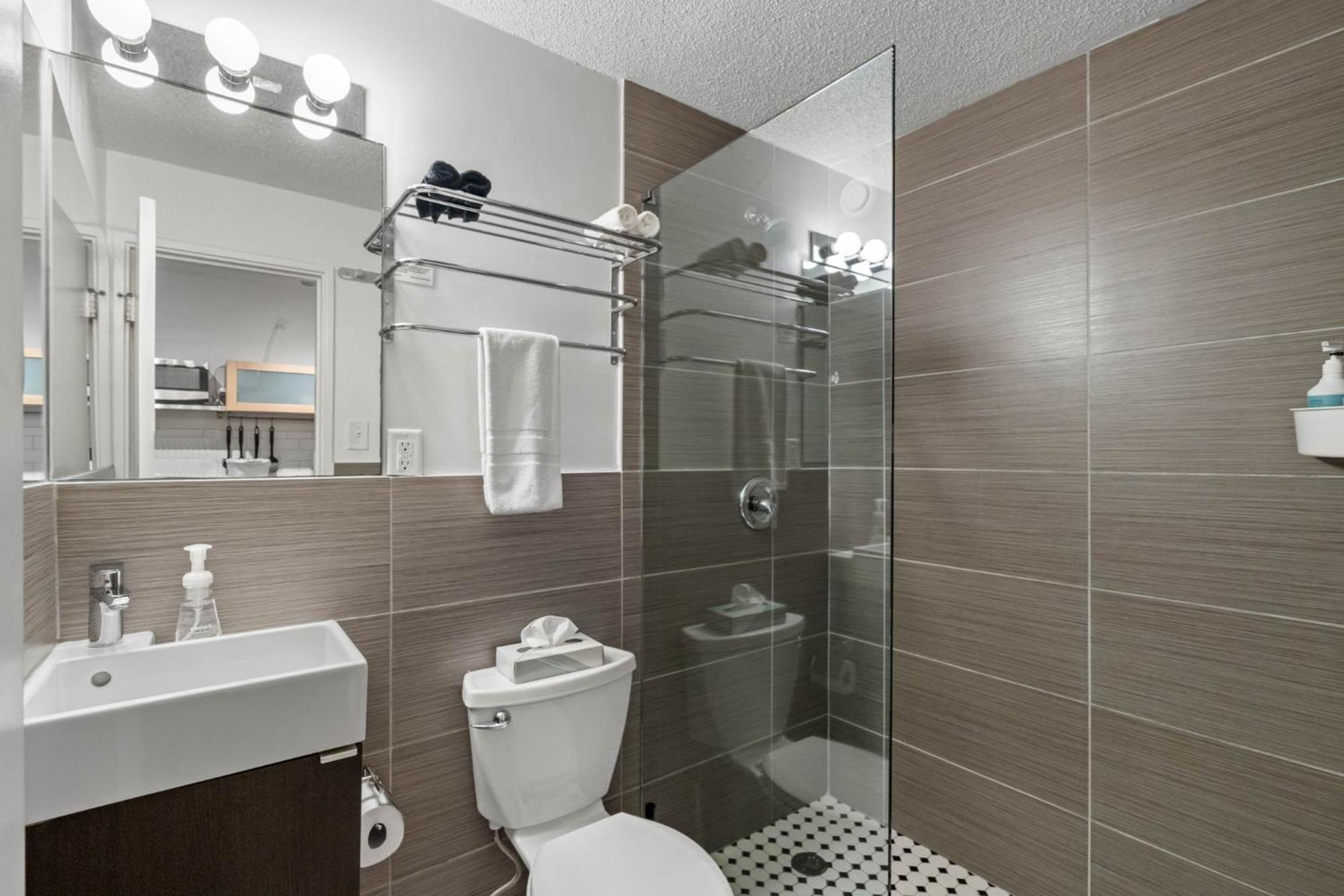 Studios On 25Th By Bca Furnished Apartments Атланта Номер фото