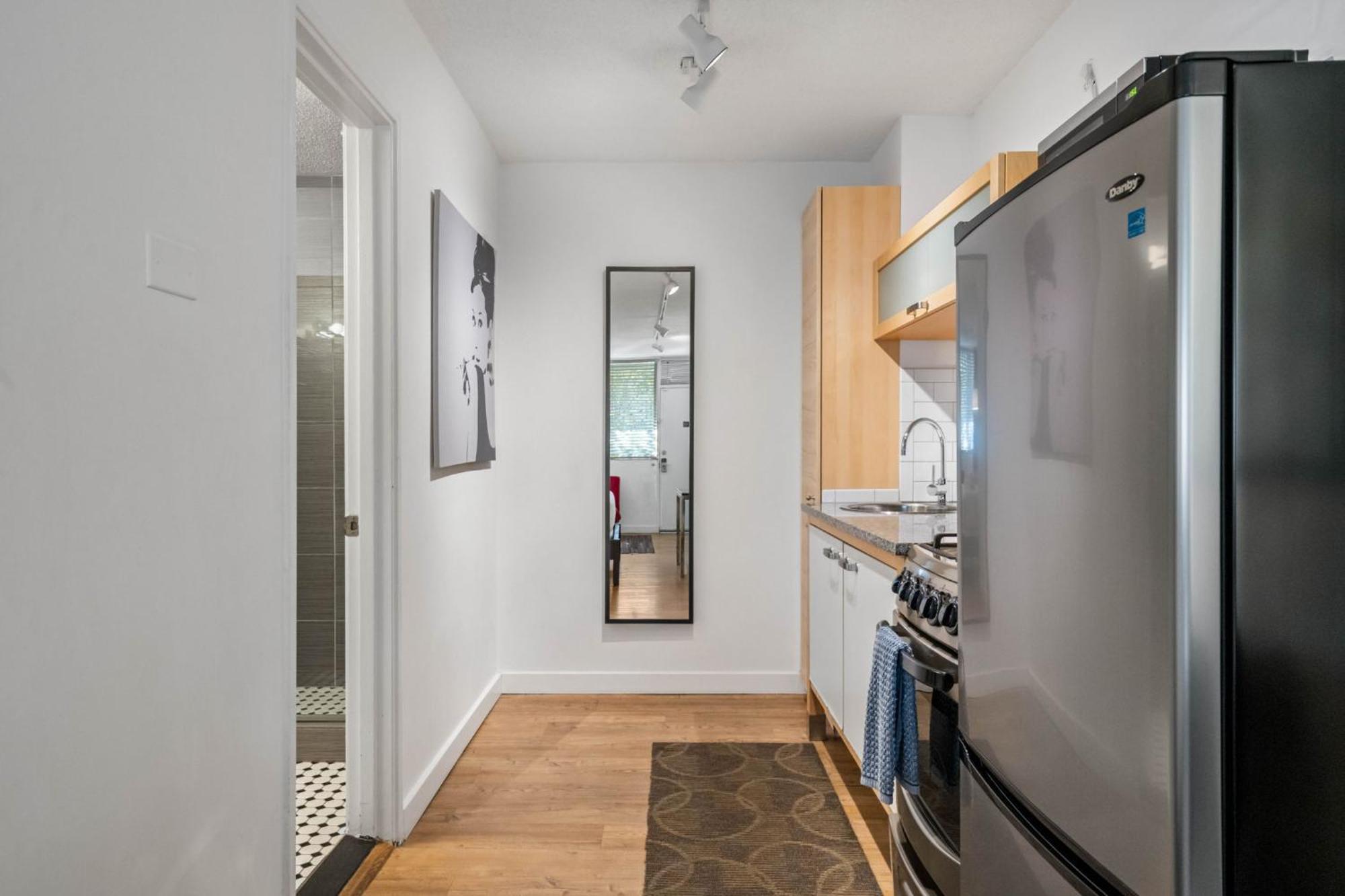 Studios On 25Th By Bca Furnished Apartments Атланта Номер фото