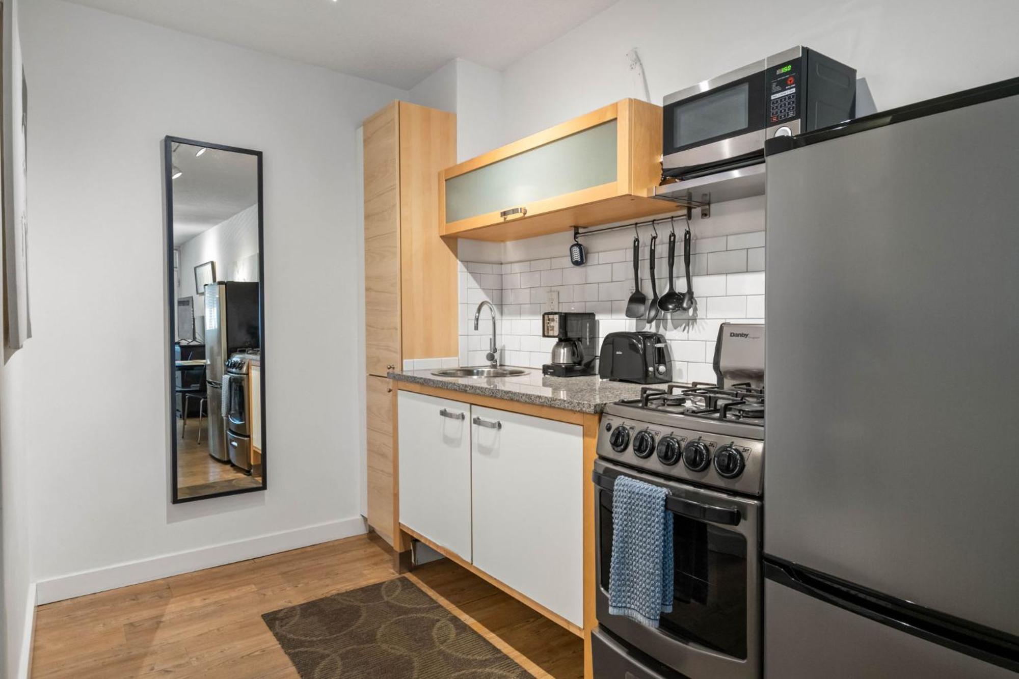 Studios On 25Th By Bca Furnished Apartments Атланта Номер фото
